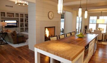 New Light Kitchens With Fireplaces